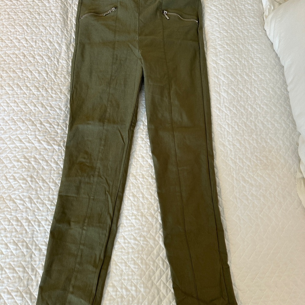 Olive Green Pants with Zipper Pockets